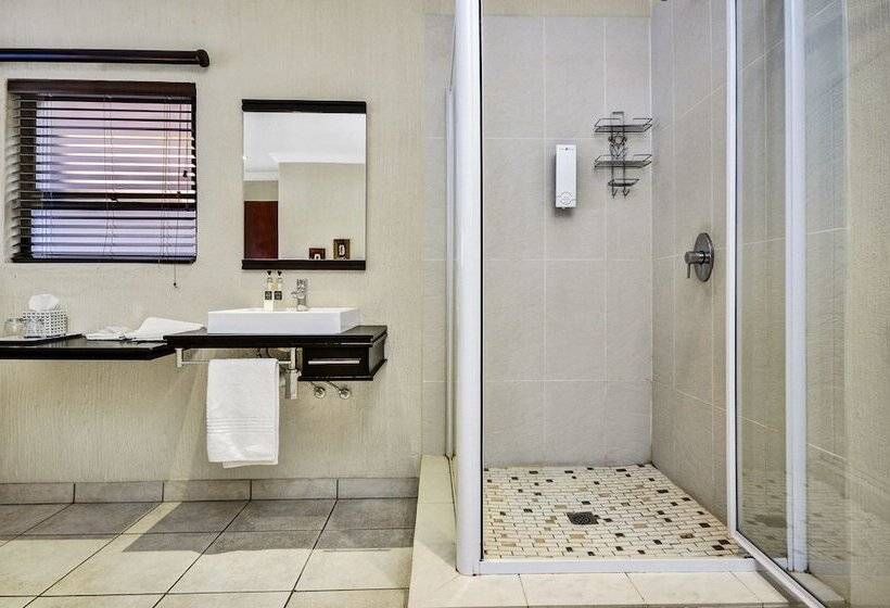 Отель Le Petit Fillan