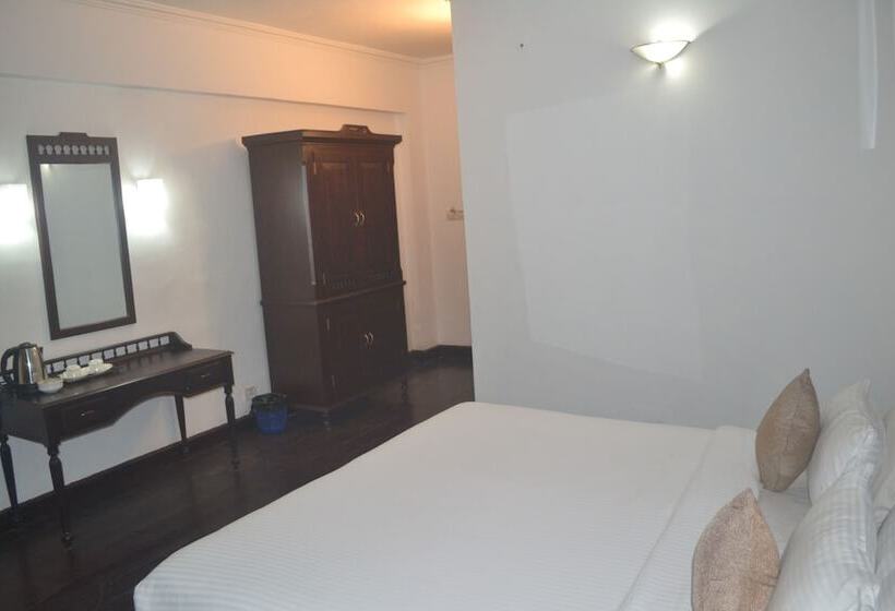 ホテル The New Oak Fields