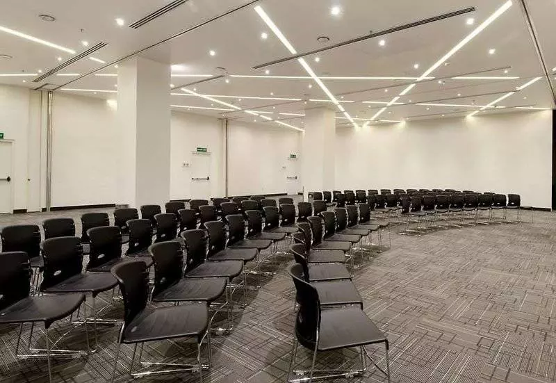 ホテル Ramada Encore By Wyndham Puebla