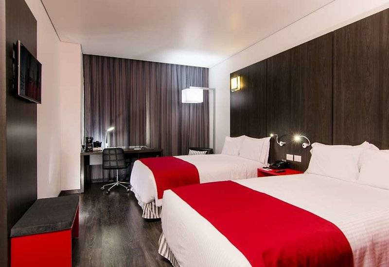 فندق Ramada Encore By Wyndham Puebla