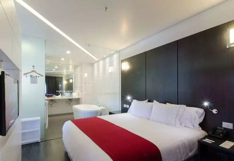 ホテル Ramada Encore By Wyndham Puebla