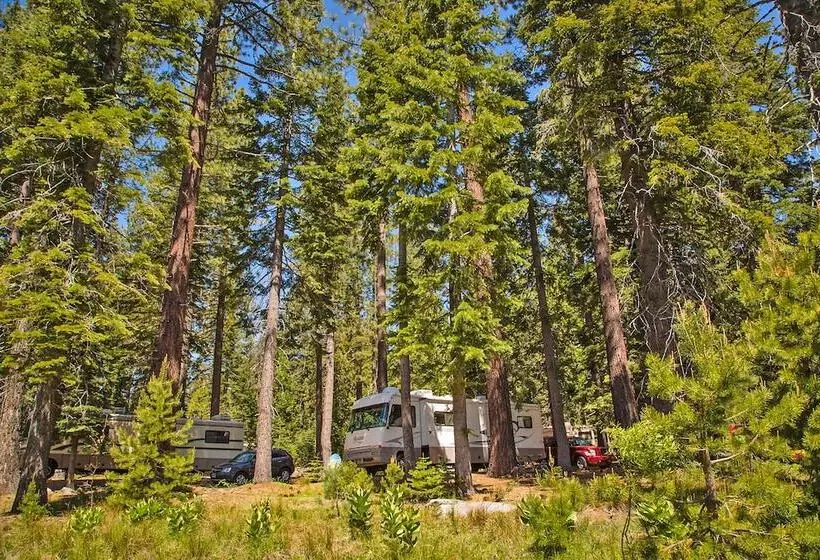 ホテル Snowflower Rv Resort