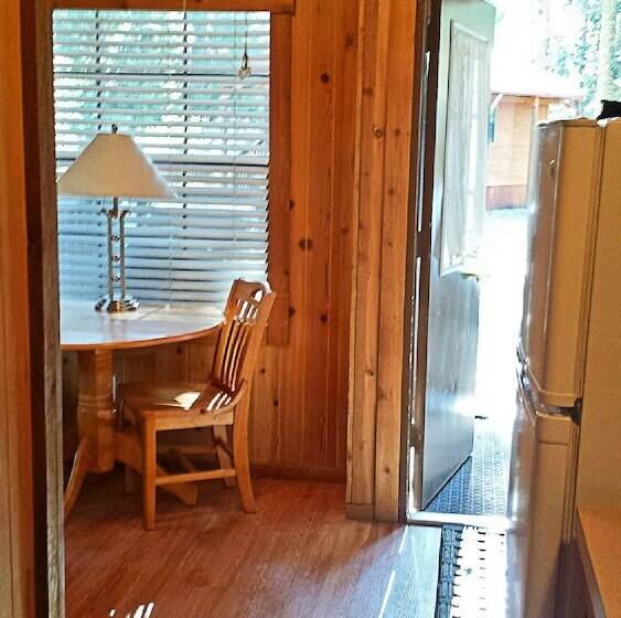 هتل Snowflower Rv Resort