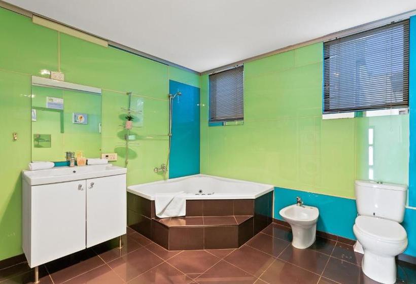 Villa De Marseilles  Melbourne