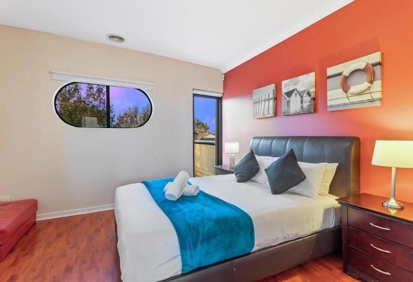 Villa De Marseilles  Melbourne