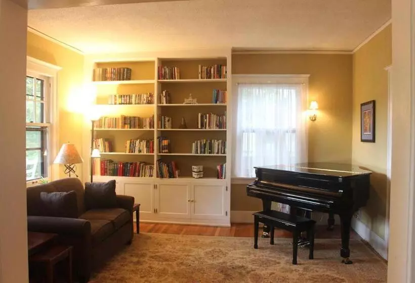 Brown Street Inn Bed And Breakfast