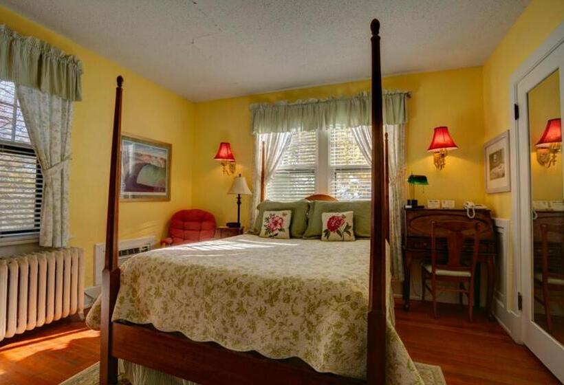 Brown Street Inn Bed And Breakfast