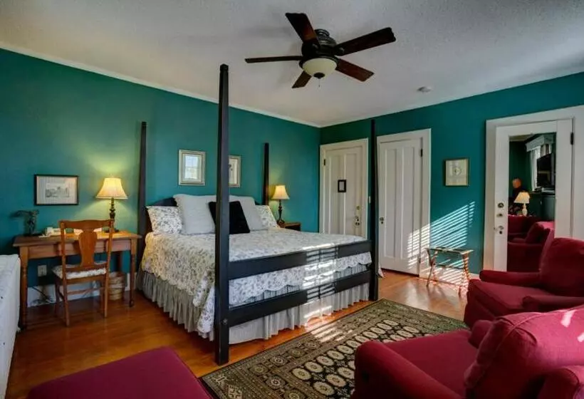 Brown Street Inn Bed And Breakfast