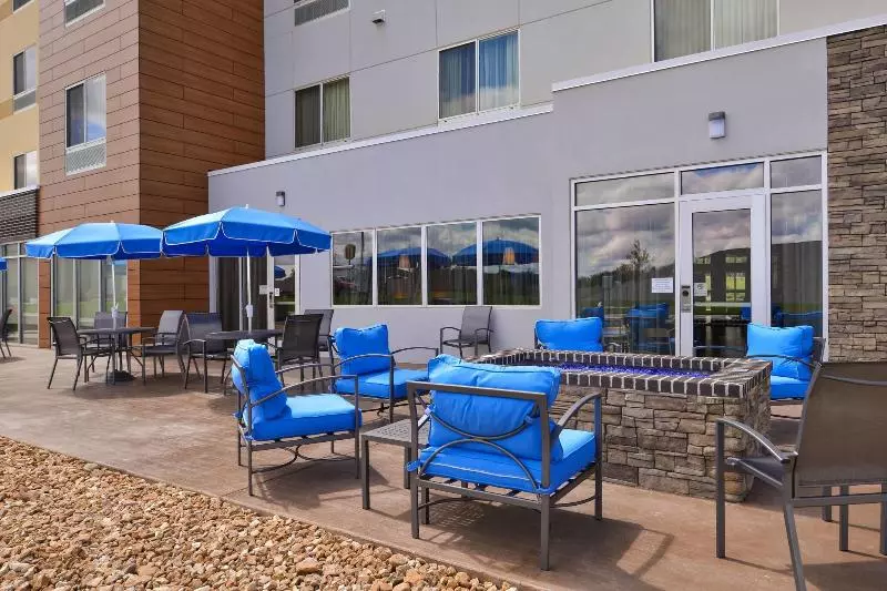 ホテル Fairfield Inn & Suites By Marriott Warrensburg