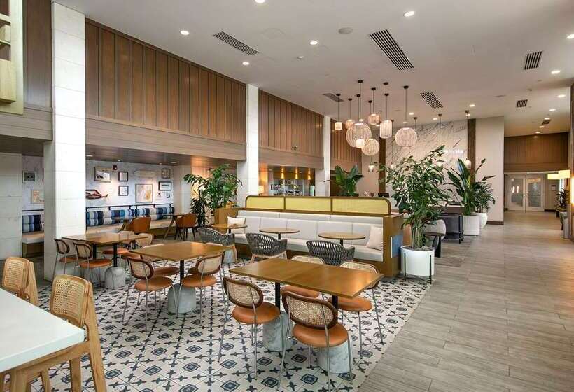 هتل Inn At The Pier Pismo Beach, Curio Collection By Hilton