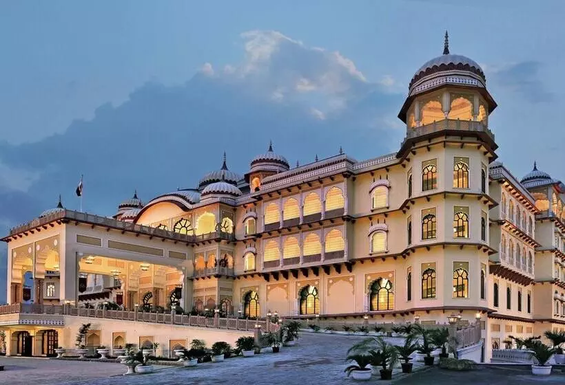 Hotelli Noormahal Palace