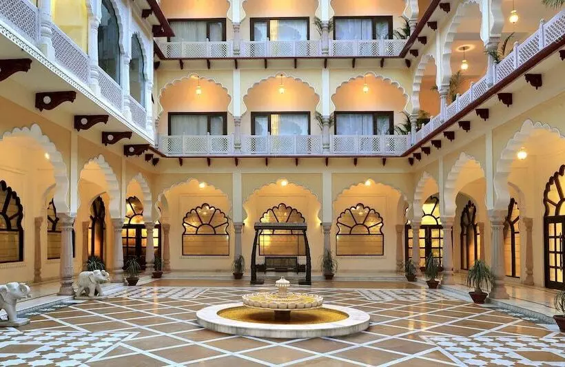 Hotelli Noormahal Palace