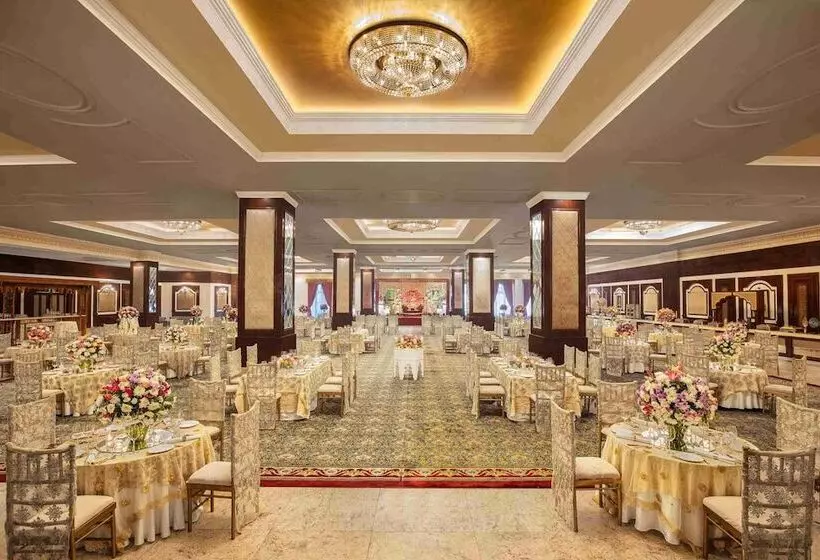 Hotelli Noormahal Palace