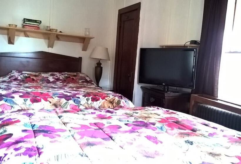 בית מלון כפרי The Baseball