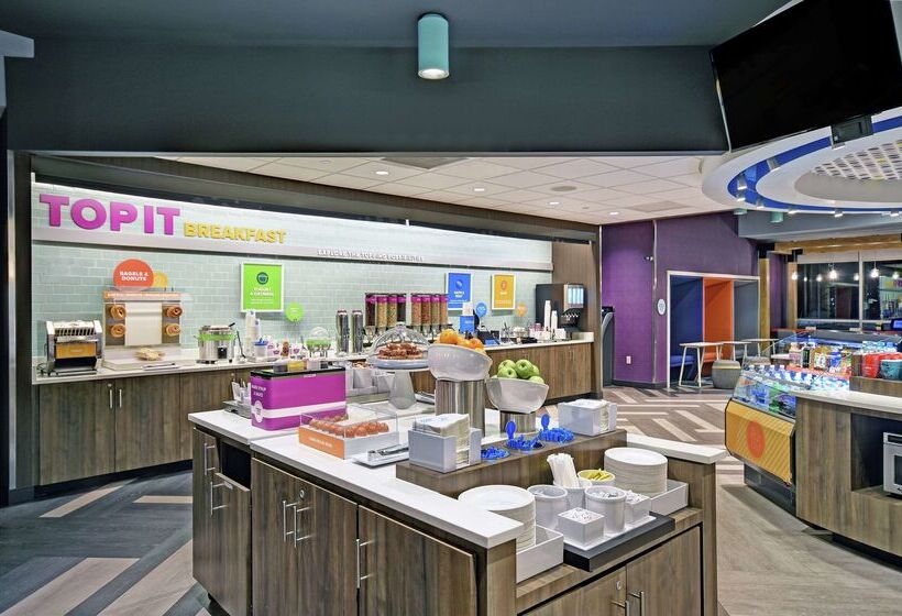 בית מלון כפרי Tru By Hilton Portland Airport Area