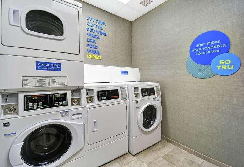 בית מלון כפרי Tru By Hilton Portland Airport Area