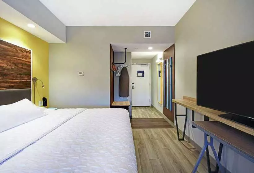 ホテル Tru By Hilton Portland Airport Area