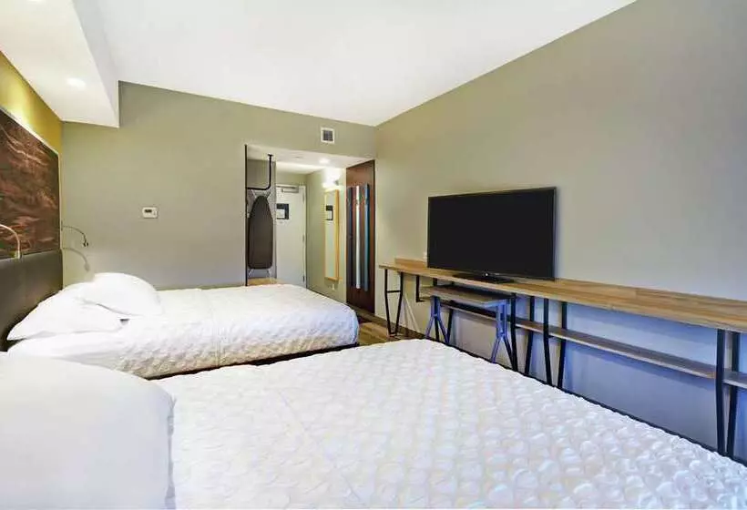 ホテル Tru By Hilton Portland Airport Area