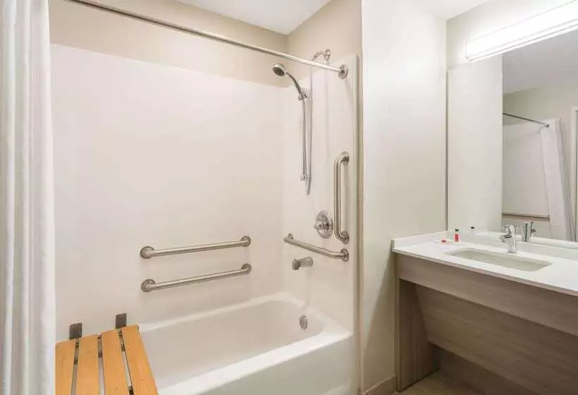 Microtel Inn & Suites By Wyndham Springville