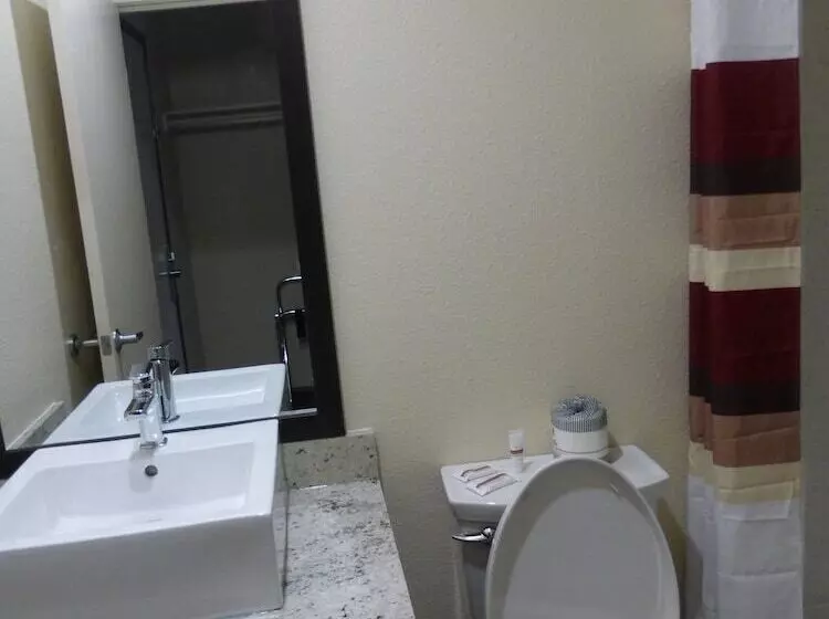 モーテル Red Roof Inn Hayward
