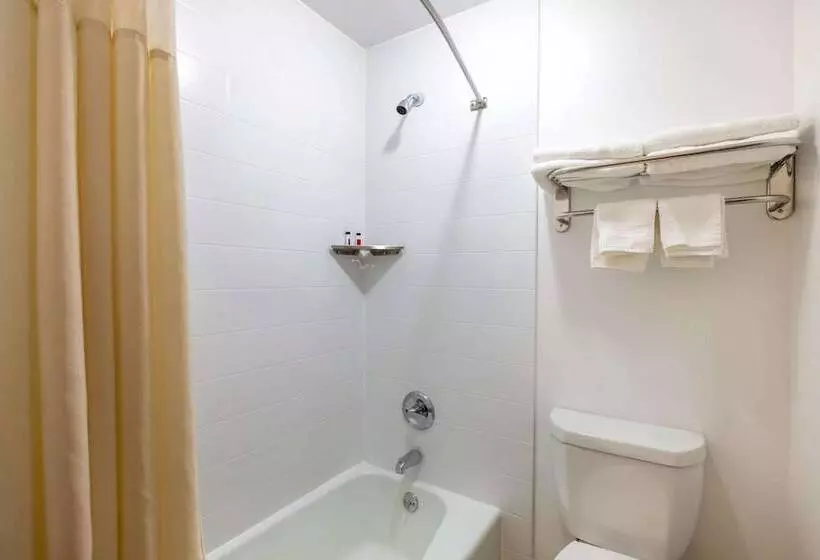 モーテル Travelodge By Wyndham Spirit Lake/okoboji
