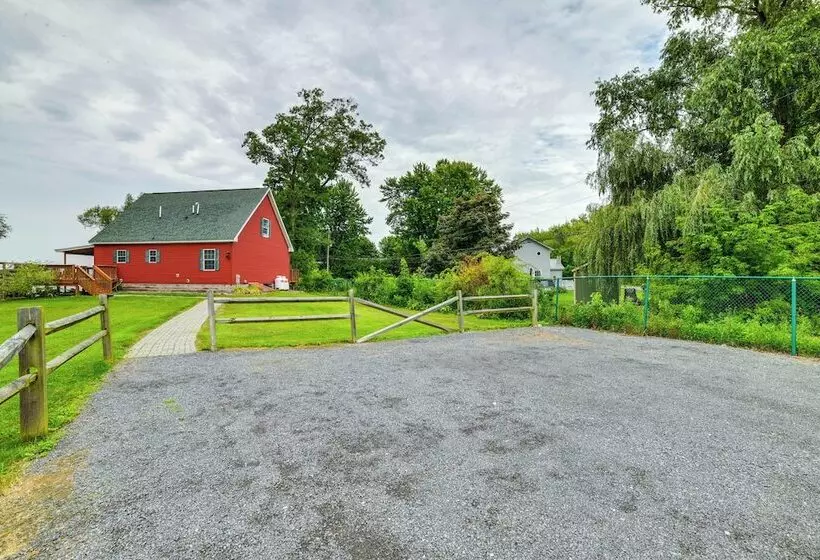 House On Oneida Lake On Lewis Point In Canastota