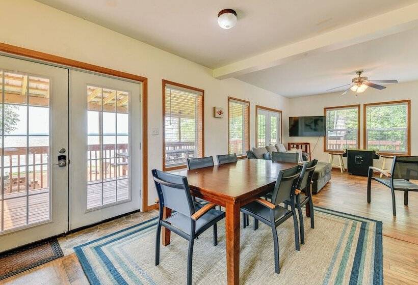 House On Oneida Lake On Lewis Point In Canastota