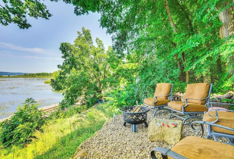 Maiden Rock Cottage W/ Fire Pit & Lake Pepin Views