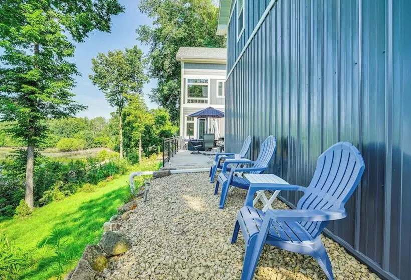 Maiden Rock Cottage W/ Fire Pit & Lake Pepin Views
