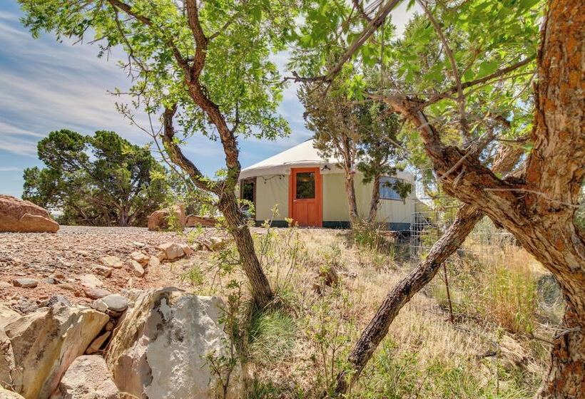 Mountainside Yurt W/ Views < 3 Mi To Black Canyon!