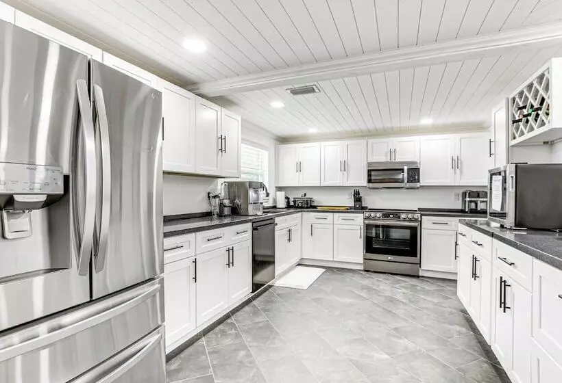 Peaceful Port Charlotte Home W/ Private Pool!