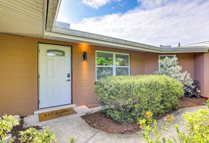 Peaceful Port Charlotte Home W/ Private Pool!