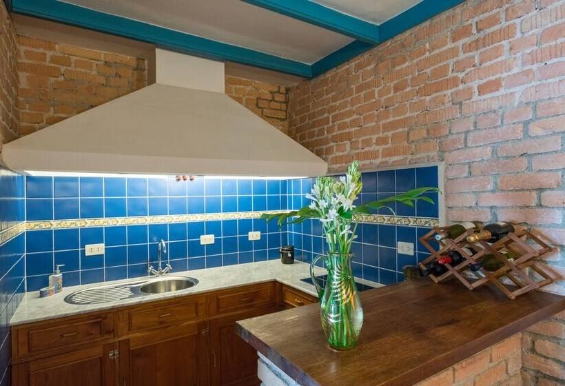 تختخواب و صبحانه La Rosa De Ortega