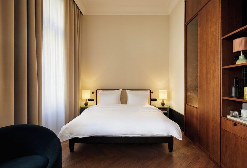 هتل Château Royal Berlin