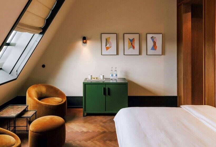 هتل Château Royal Berlin