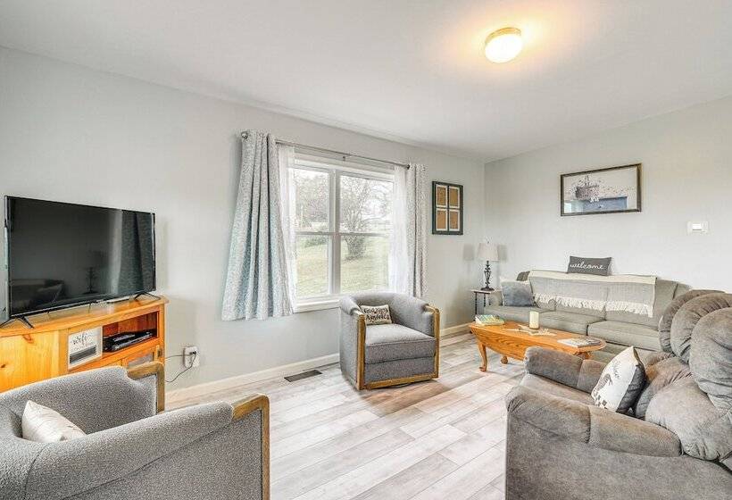 Comfortable Muncy Home W/ Serene Views!