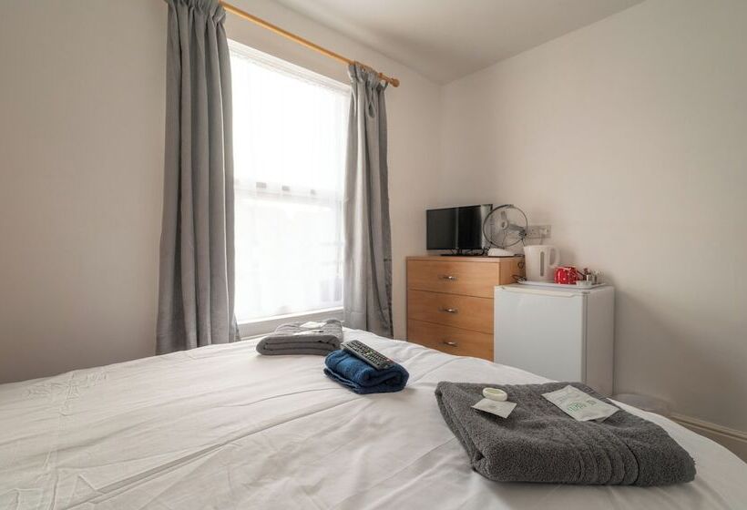 هتل Moonside Rooms