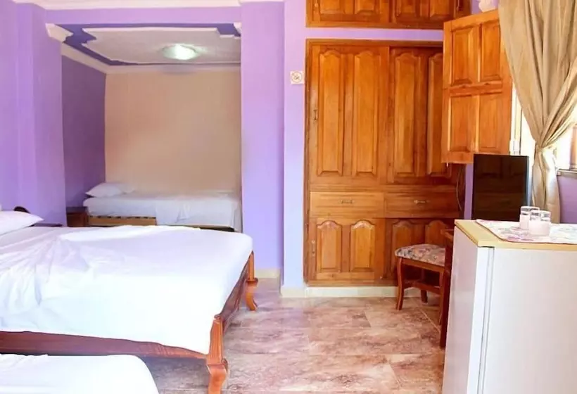 پانسیون Hostal Paraiso