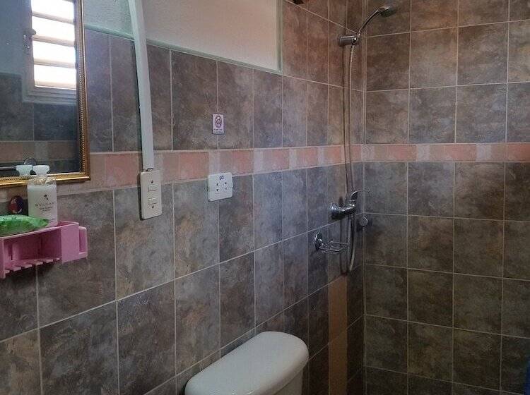 پانسیون Hostal Casa Mia