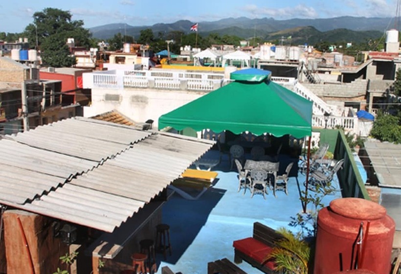 پانسیون Hostal Casa Mia