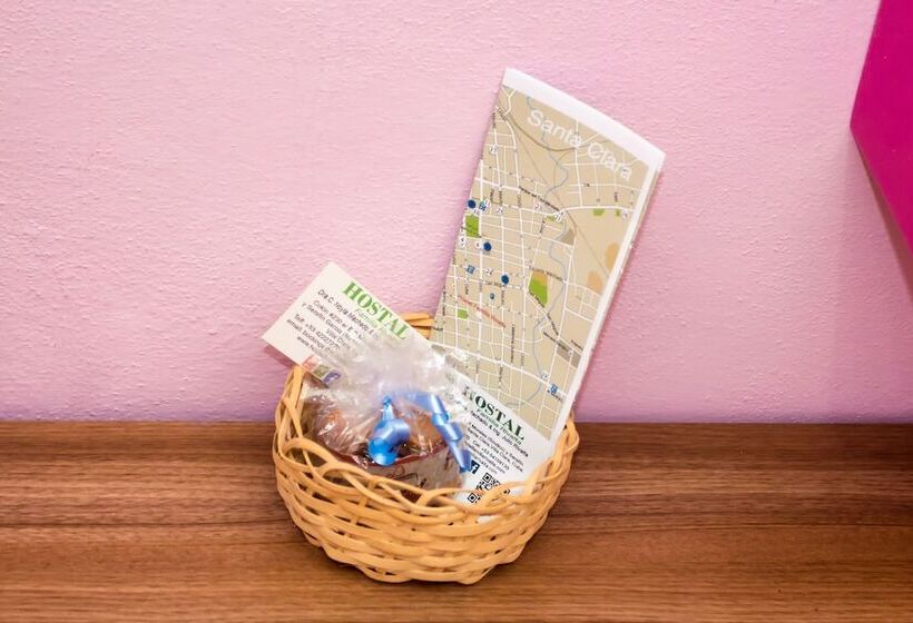 پانسیون Hostal Familia Rivalta