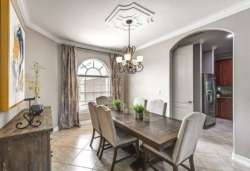 Golf & Hike: Lehigh Acres Home W/ Pool & Lanai