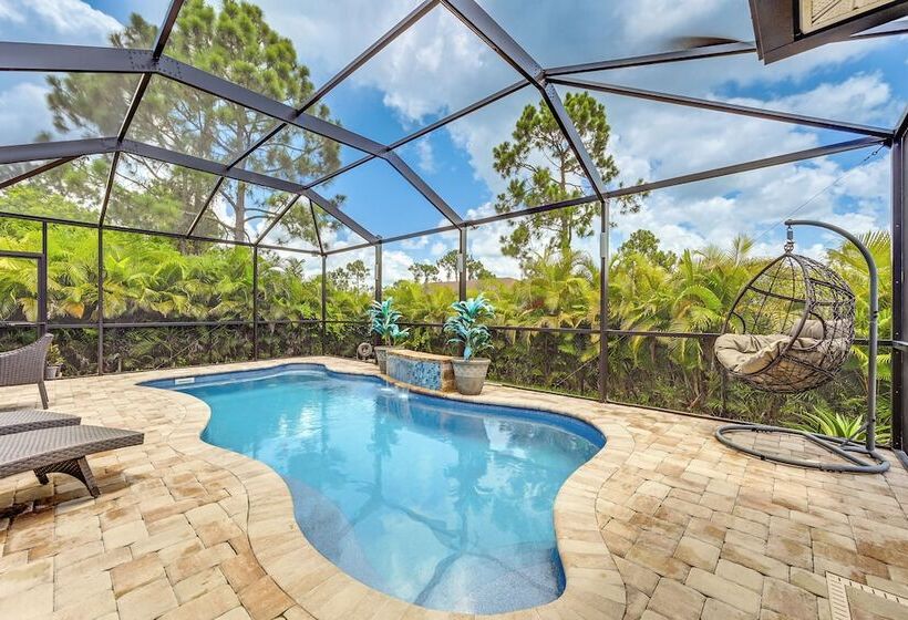 Golf & Hike: Lehigh Acres Home W/ Pool & Lanai
