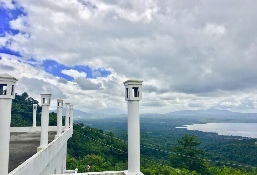 ベッドアンドブレックファースト Costiera Fermiliana Tagaytay