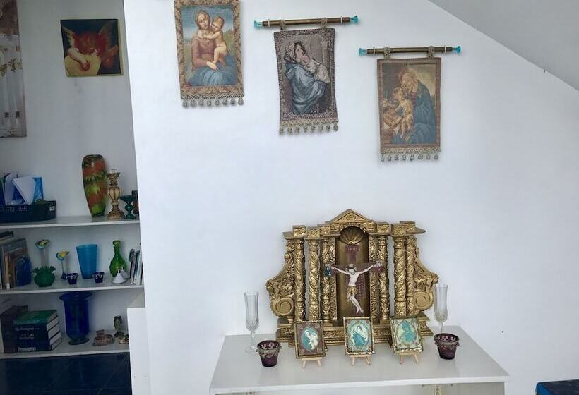 ベッドアンドブレックファースト Costiera Fermiliana Tagaytay