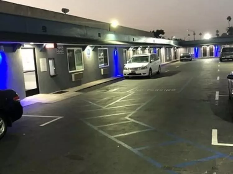 Coronado Motel