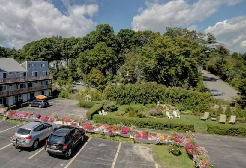 Hotelli Aspinquid Resort