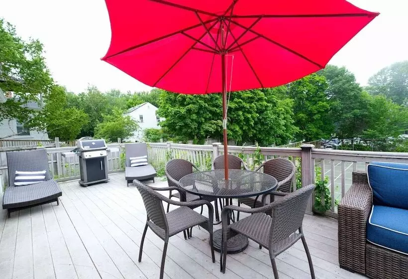 Hotelli Aspinquid Resort