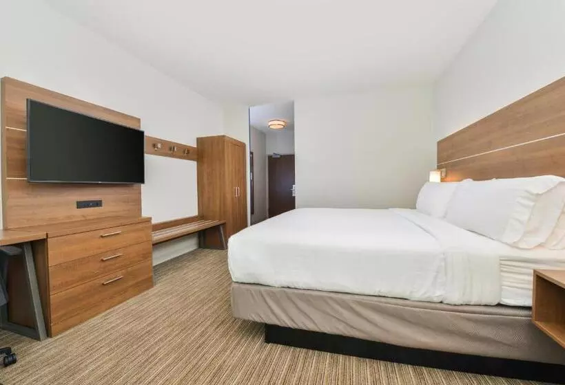 هتل Holiday Inn Express & Suites   Chadron, An Ihg