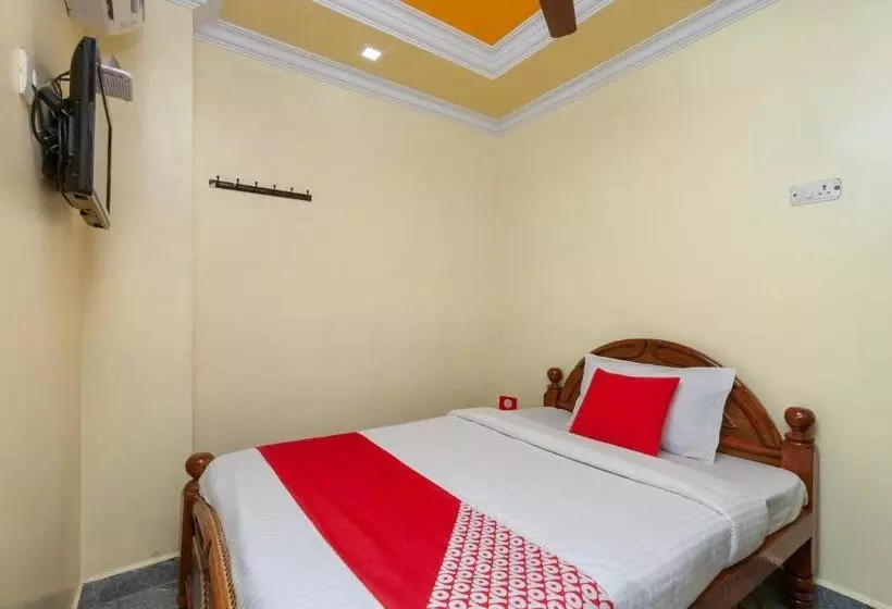 ホテル Palar Residency